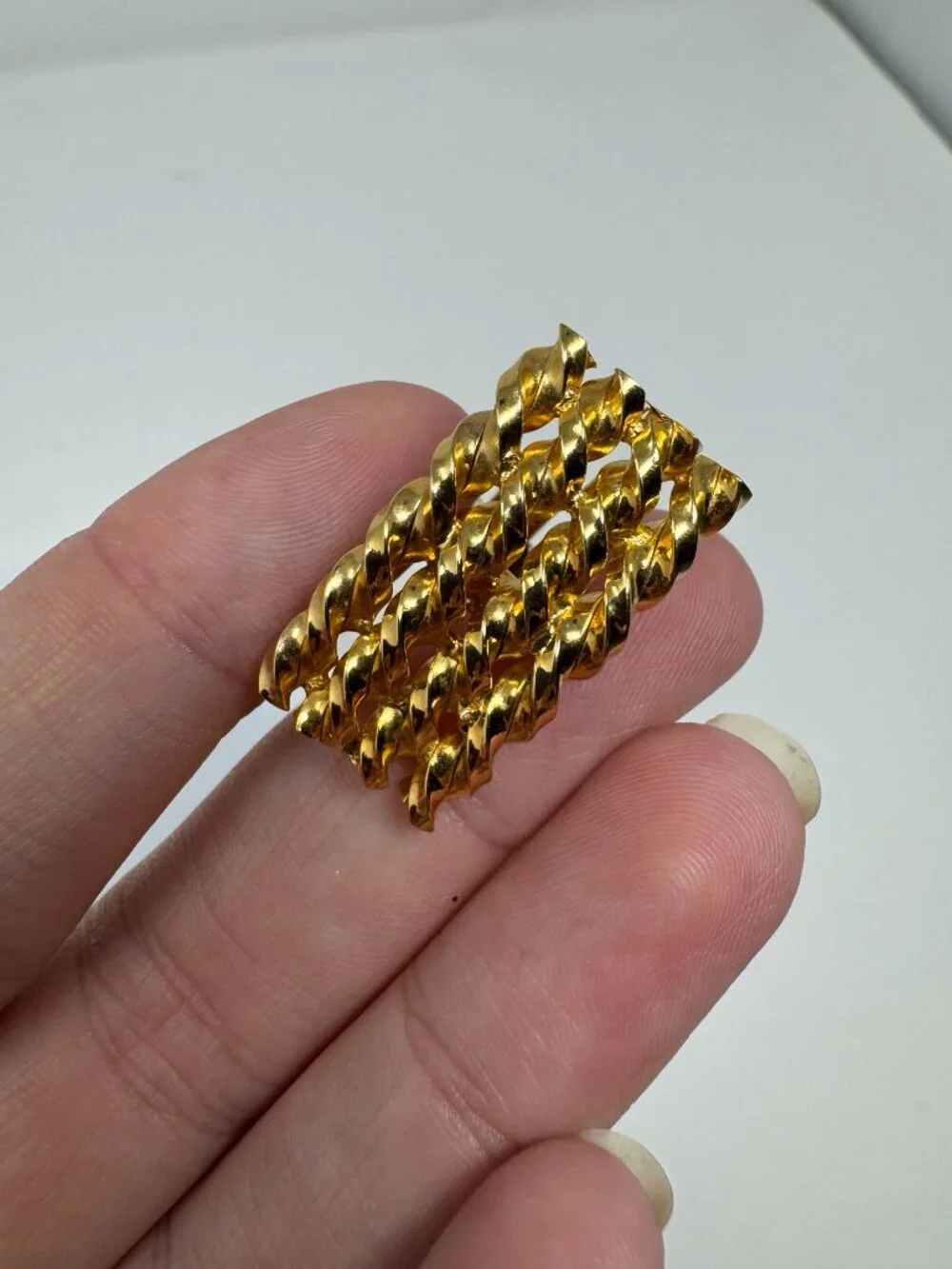 Vintage Simmons Karatclad Gold Twisted Rope Cufflinks